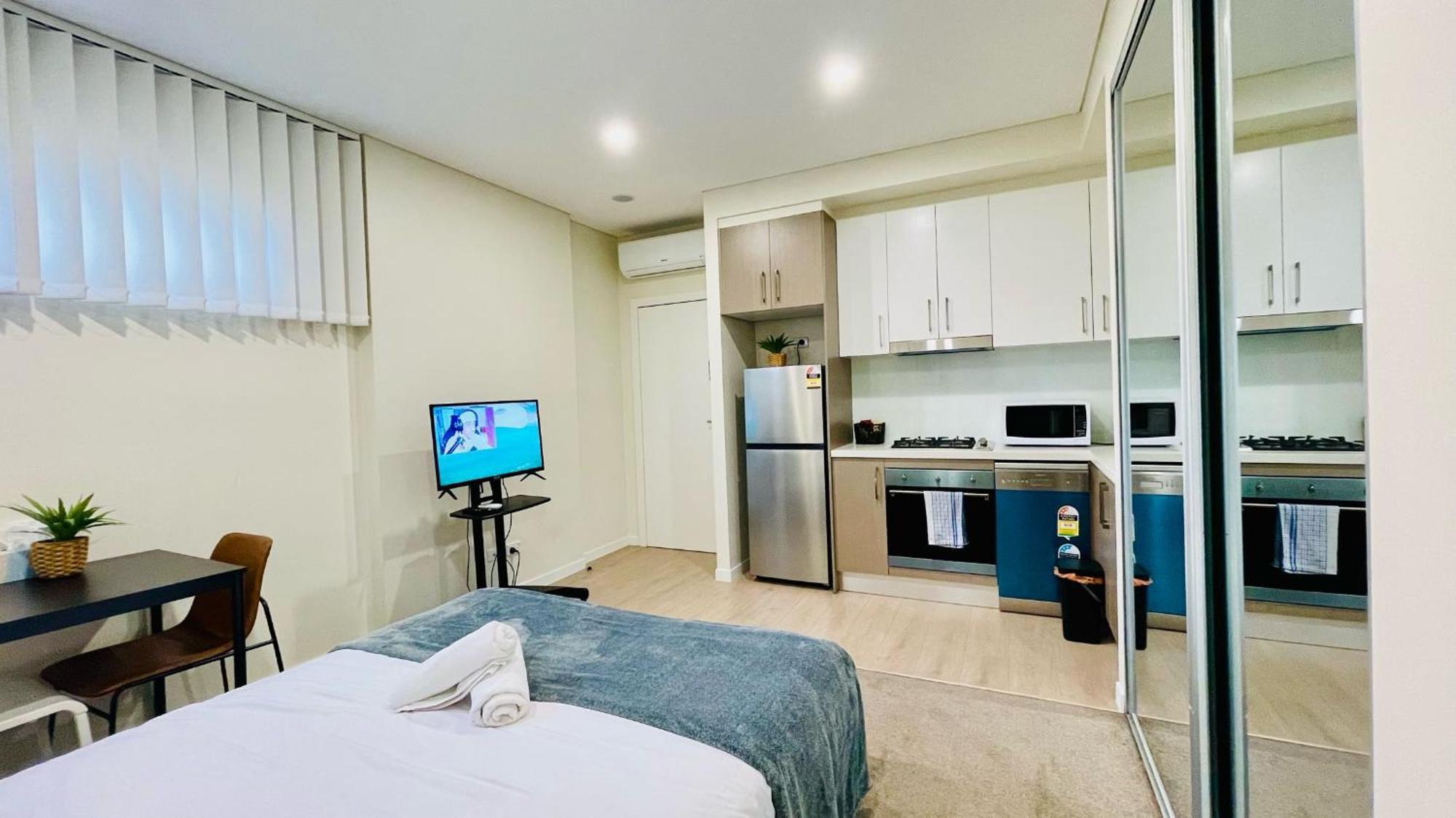 Near Airpot Bay With Parking * Sydney